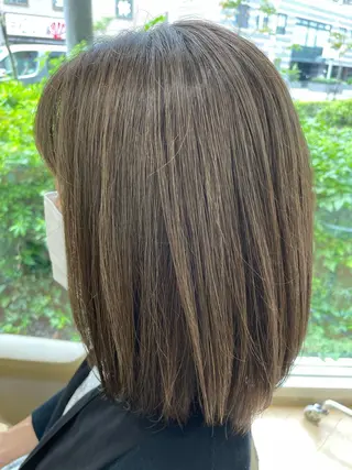 ミディアム 福原 亜祐美のヘアスタイル