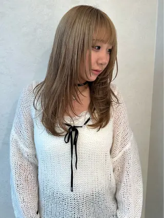 セミロング 似合わせレイヤー 海外風レイヤーmioのヘアスタイル