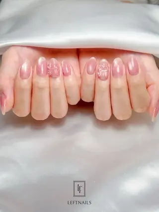 ネイル LEFTNAILS フィルインニュアンスのネイルデザイン