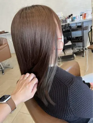 ロング Cuthie 泉川のヘアスタイル