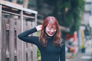 ミディアム リンネ 甲東園のヘアスタイル