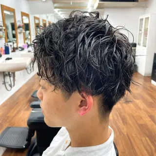 ショート パーマ メンズ 本橋 琴実のヘアスタイル