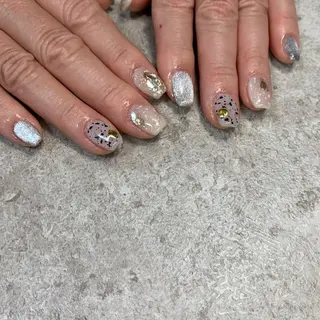 ネイル S. JEWELのネイルデザイン