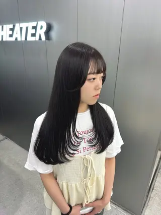 ロング カラー 暗髪🩶ラベンダー/ ブルー/ユウナ🤍のヘアスタイル