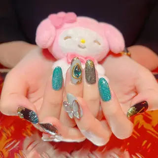 ネイル 半村 明のネイルデザイン