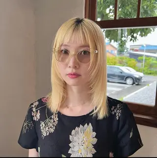 ミディアム DOLL モデル募集アカウントのヘアスタイル