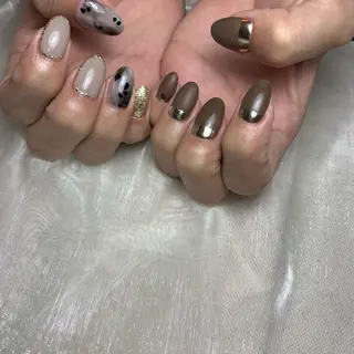 ネイル 里見 麗のネイルデザイン