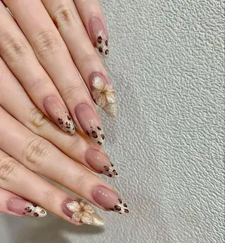 カラー AIN Nailのネイルデザイン