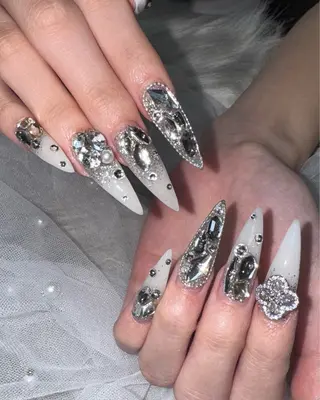 ネイル Feel ‪‪☺︎‬Yuriaのネイルデザイン