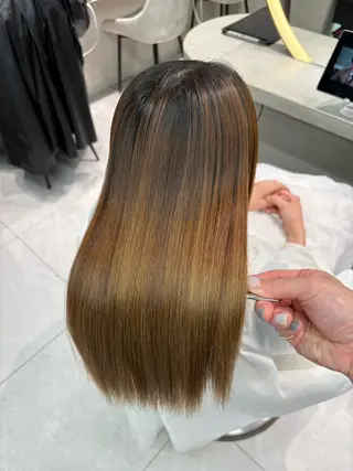 ロング 福岡縮毛矯正✨️ ストレート 向井和輝のヘアスタイル