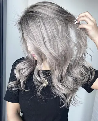 ロング カラー バレイヤージュ& 高発色カラー/市川のヘアスタイル