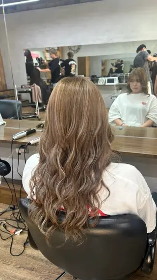 ロング 神田 姫奈のヘアスタイル