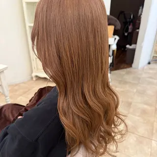 ロング カラー 横澤 愛里のヘアスタイル