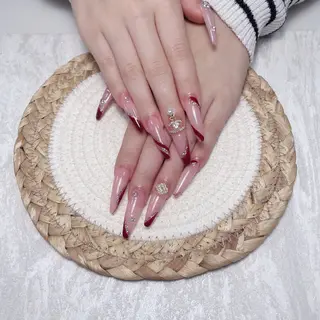 ネイル uu ネイルサロン関内🌼のネイルデザイン