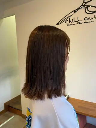 ミディアム chill out 甲斐千尋のヘアスタイル