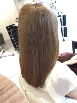 セミロング カラー 金子 富士のヘアスタイル