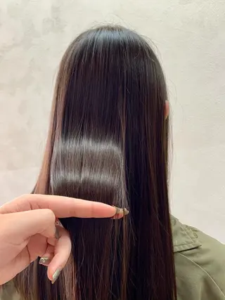 ロング 加藤 遥花のヘアスタイル