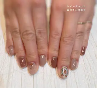 ネイル ショートネイル 森のさんぽ道のネイルデザイン