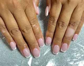 ネイル VIERU 🌈🎀💖のネイルデザイン