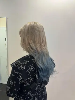 ロング カラー ブリーチカラー/ベー ジュ/Hono🦖のヘアスタイル