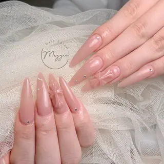 ネイル Maggie Nail🦩のネイルデザイン