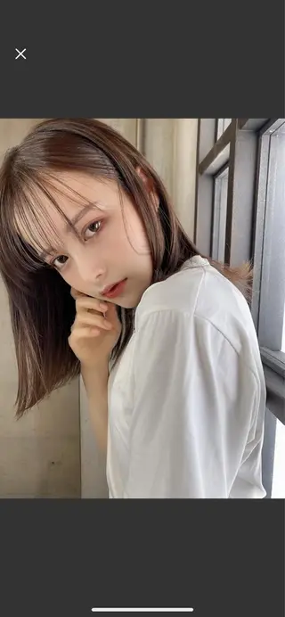 セミロング カラー 中村 朱里のヘアスタイル