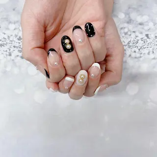 ネイル Nailist Risaのネイルデザイン