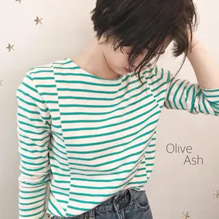 ショート カラー 市川 千夏のヘアスタイル