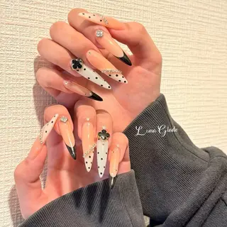 ネイル Luna Gladeのネイルデザイン