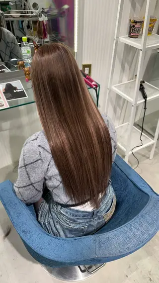 ロング カラー Boxmico. / カカズ コトネのヘアスタイル