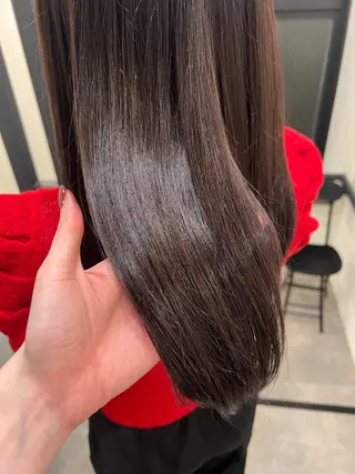 ロング 工藤 梨花のヘアスタイル