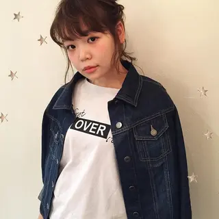 セミロング ヘアアレンジ 市川 千夏のヘアスタイル