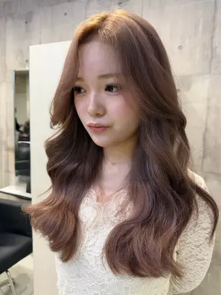 ロング カラー ダブルカラー／レイヤ ーカット𝓜𝓐𝓞のヘアスタイル
