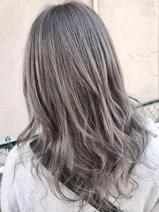 カラー ダブルスキルエクステ /羽エクステ白石宇由のヘアスタイル