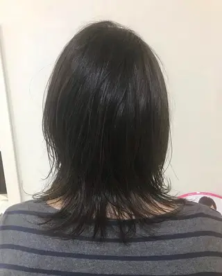 セミロング カラー 横田 尚登のヘアスタイル