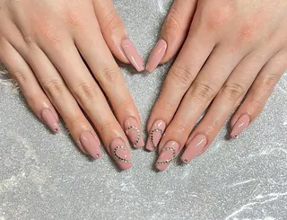 ネイル VIERU 🌈🎀💖のネイルデザイン