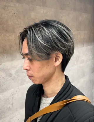 ショート メンズ _WHITE 若狭のヘアスタイル