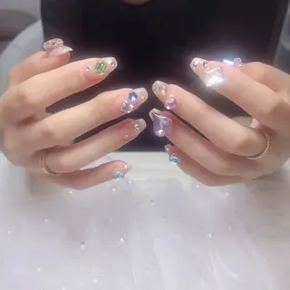 ネイル uu ネイルサロン関内🌼のネイルデザイン