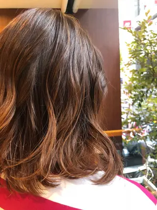 ミディアム カラー 池田 寿子のヘアスタイル
