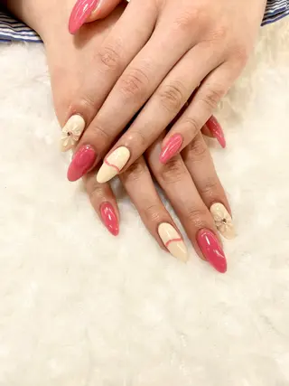 ミディアム MAXKELLY Tadaのネイルデザイン