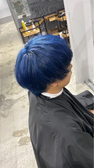 ショート カラー 村田 健のヘアスタイル