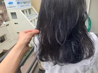 ミディアム カラー パーマ ヘアアレンジ メンズ キッズ ネイル マツエク・マツパ 切りっぱなしヘアボブ ミディアムヘアRYOのヘアスタイル