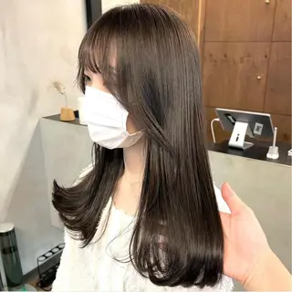 ロング カラー パーマ ヘアアレンジ メンズ キッズ ネイル マツエク・マツパ アイブロウ 前川 朋香のヘアスタイル