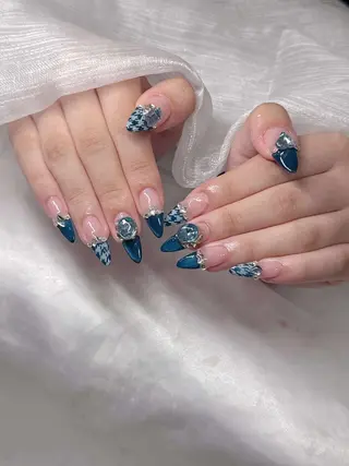 ネイル Lee Nailsのネイルデザイン