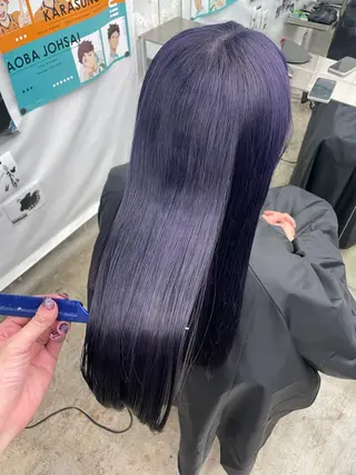 セミロング カラー インナーカラー 推し ブリーチ 髪質改善のヘアスタイル