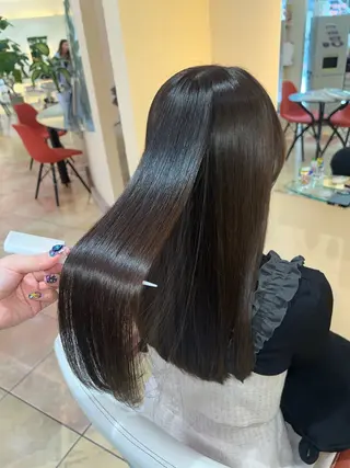 ロング カラー 最高の髪質改善🩵 艶カラー 惠美のヘアスタイル