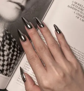 ネイル 森 ネイルサロンのネイルデザイン