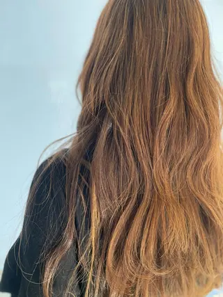 ロング カラー 伊丹Pilina 山田のヘアスタイル