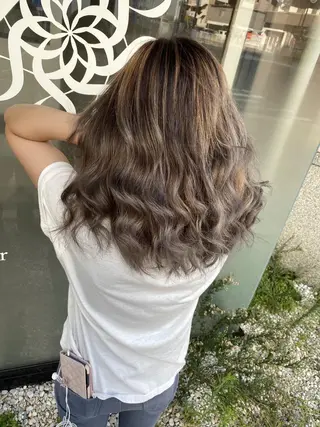 セミロング カラー ヘアアレンジ Belle hair Design青野大貴のヘアスタイル