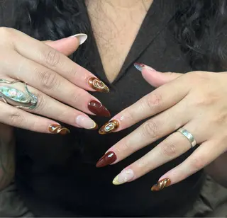 ネイル Iconic Nailのネイルデザイン